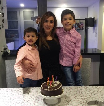 En esta fecha especial la cumpleañera con sus hijos Gerónimo y Emiliano.